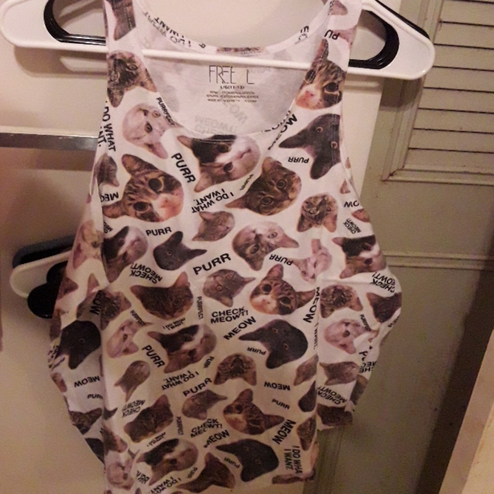 Sleeveless tank
